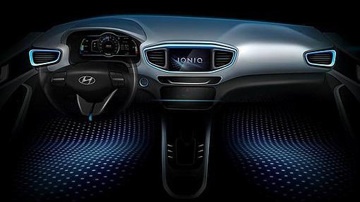 El interior del IONIQ es limpio y elegante