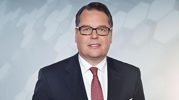 Dr. Dietmar Voggenreiter Director de Ventas y Marketing de Audi AG