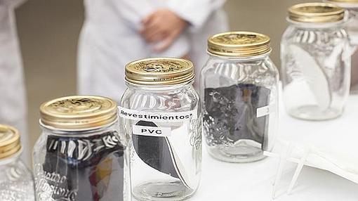 todos y cada uno de los materiales del coche es analizado por narices expertas