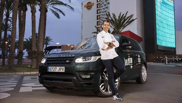 Land Rover lleva a Paco Roncero y su experiencia gastronómica a Ibiza