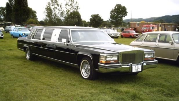 Cadillac Trump: así es la limusina diseñada exclusivamente para él en 1988