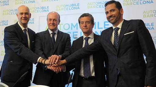Ricard Zapatero, Enrique Lacalle, Mario Armero y José Miguel García durante la presentación del Automobile Barcelona