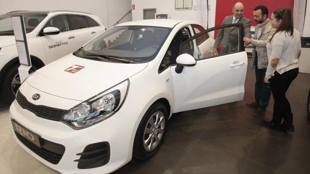 Cómo y cuándo comprar un coche nuevo para conseguirlo mucho más barato