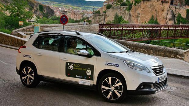 Un Peugeot 2008 de anteriores ediciones