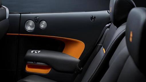 Los detalles en color naranja le dan un toque atrevido y más jóven