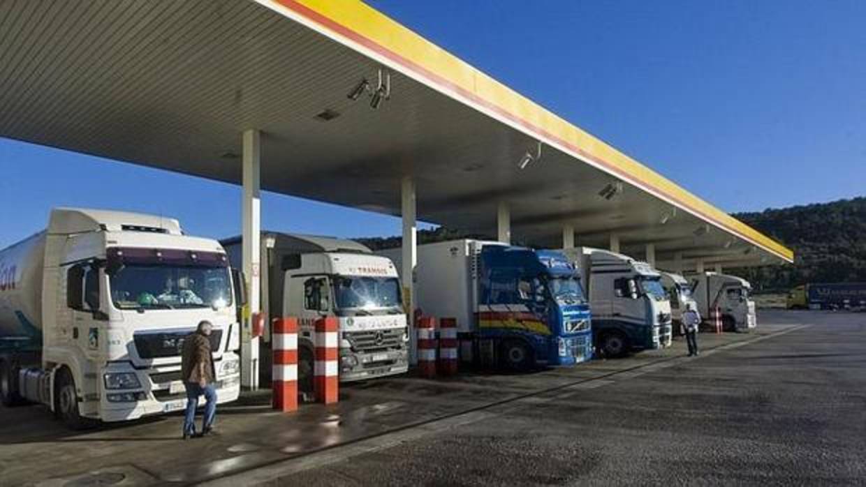 Los transportistas denuncian que la DGT está imponiendo multas de 2.800 euros por error