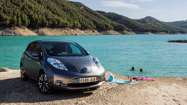 Recargar un coche eléctrico es tan sencillo como recargar un móvil