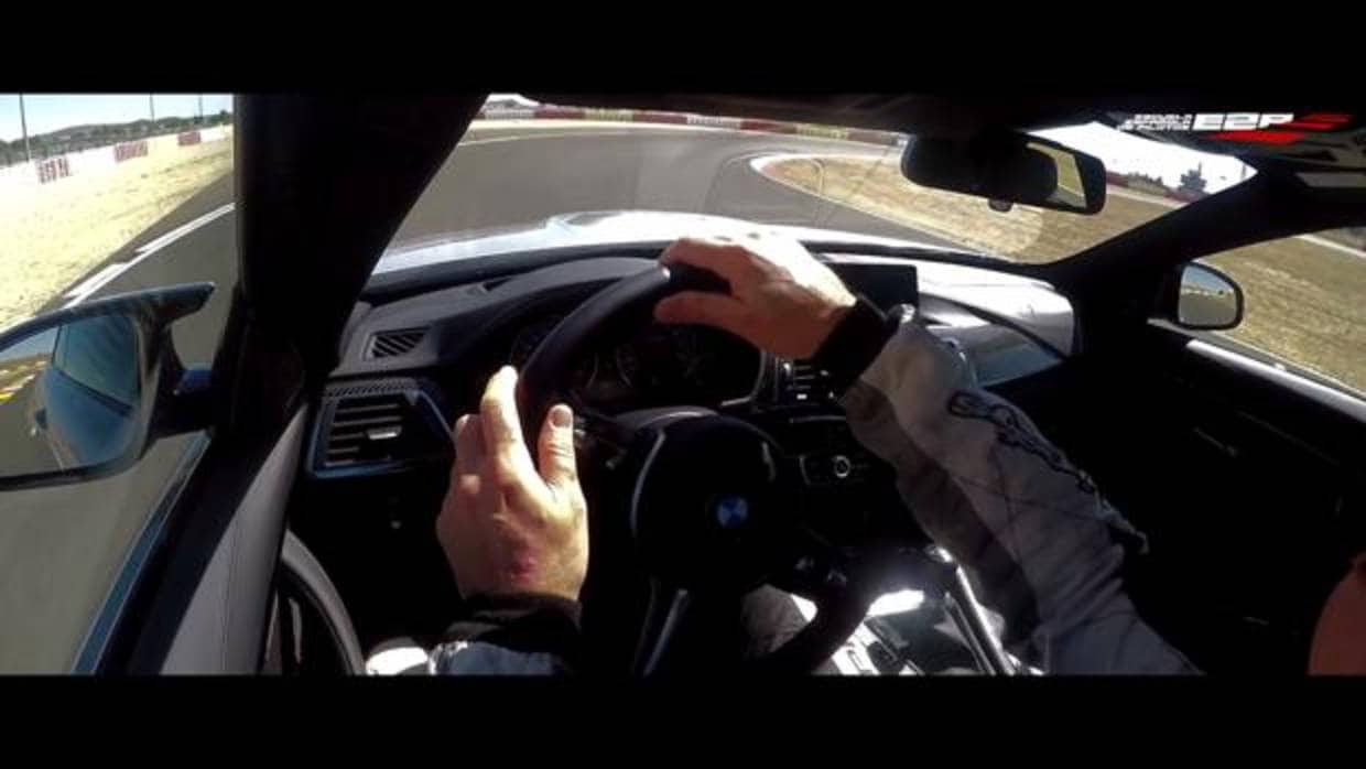 Vídeo: la Escuela de Pilotos te enseña a manejar el volante como un profesional