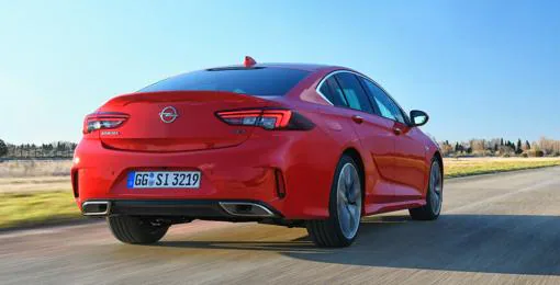 Opel Insignia GSi 2018: un placer único