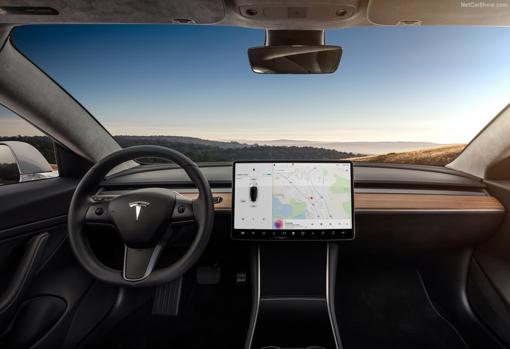 Tesla retrasa de nuevo la llegada del Model 3 «barato», ahora hasta finales de 2018