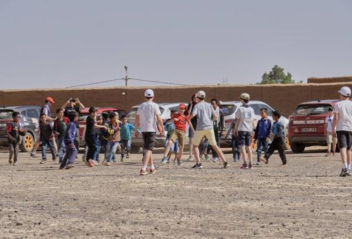 El «Desierto de los niños» construirá una escuela en el pueblo de Fezzou