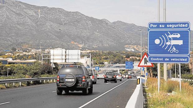 El Supremo rectifica a la DGT sobre el verdadero margen de error de los radares móviles de tráfico