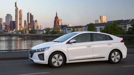 Leopoldo Satrústegui (Hyundai): «El coche autónomo es ya una realidad, a falta de una legislación»