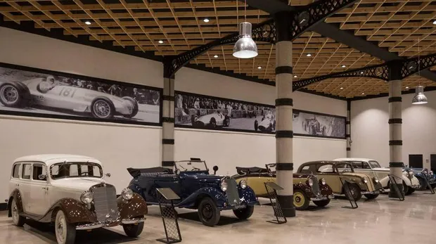Un viaje por la historia de Mercedes-Benz en el corazón de Vizcaya