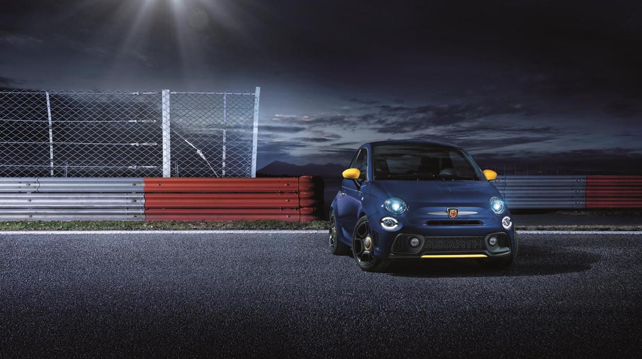 Al volante del Abarth 595 Competizione: compacto, ágil y repleto de sensaciones