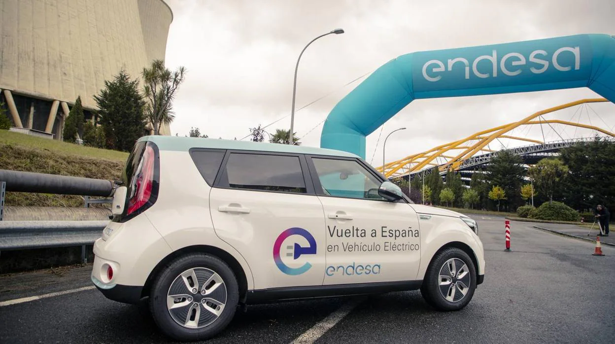 Ya está en marcha la II Vuelta a España en vehículo eléctrico