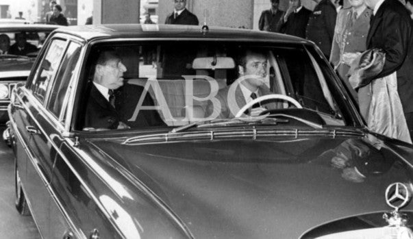 Se subasta el Mercedes que usaban los Reyes de España en los años 70