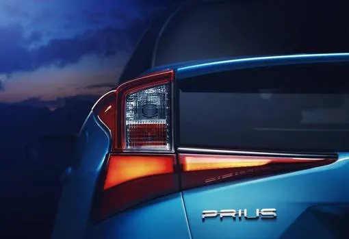 Toyota lanza el nuevo Prius, ahora con tracción total