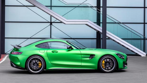 Mercedes AMG GT: Lujo deportivo para bolsillos exclusivos