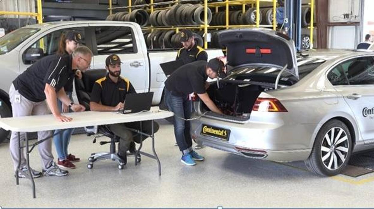 Cómo se prueban los neumáticos en un coche sin conductor