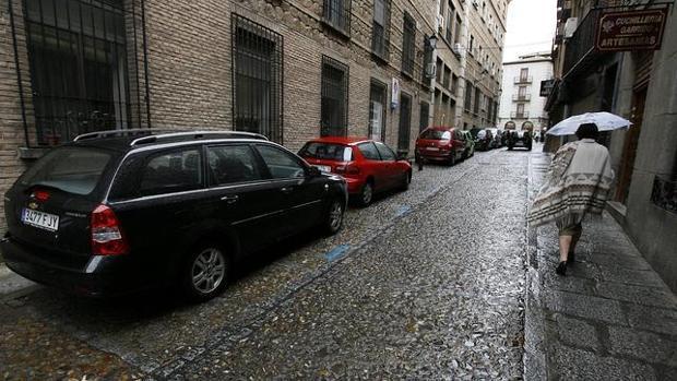 Estos días, recuérdalo especialmente: dar un golpe al capó del coche puede salvar una vida