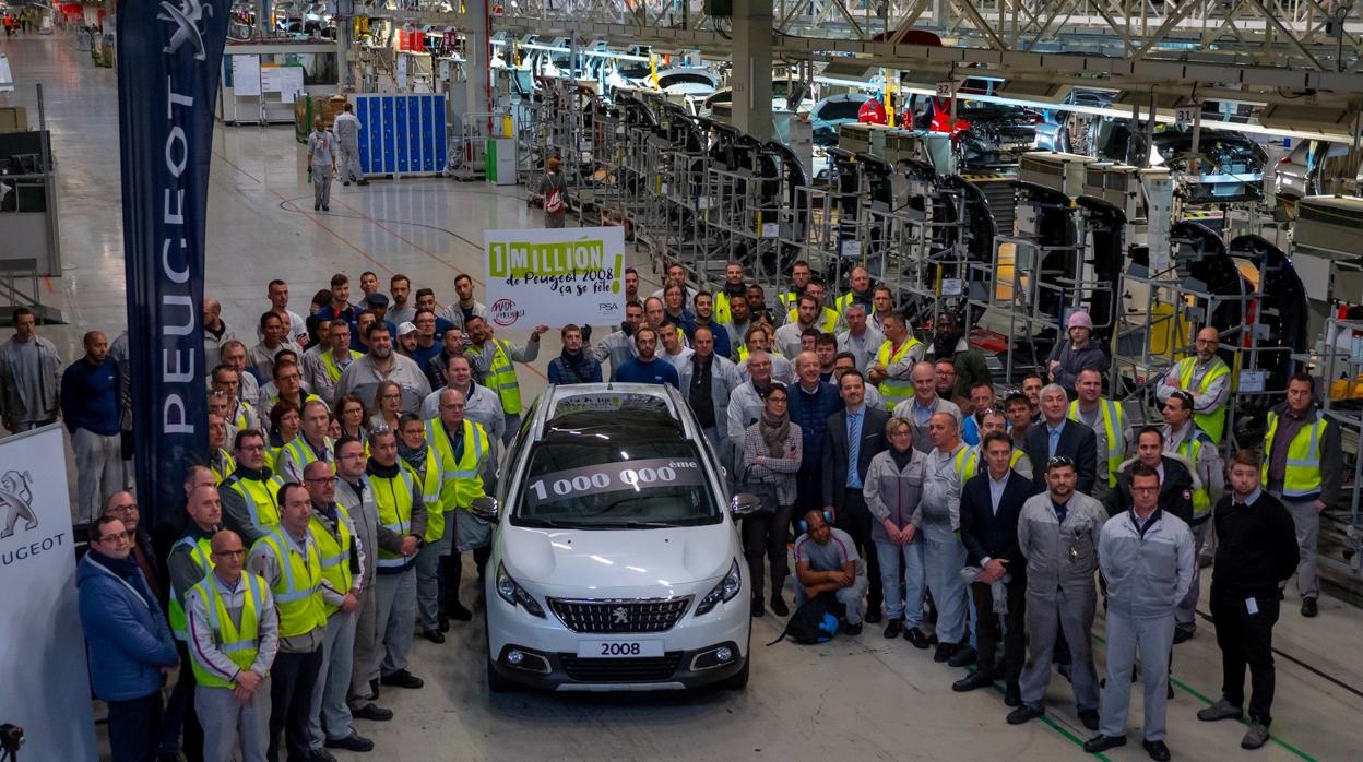 Peugeot fabrica el 2008 un millón seis años después de su lanzamiento