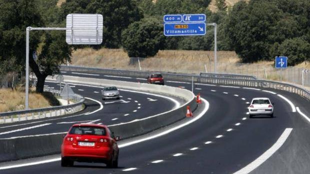 Qué revisar de tu coche antes de salir de viaje esta Semana Santa