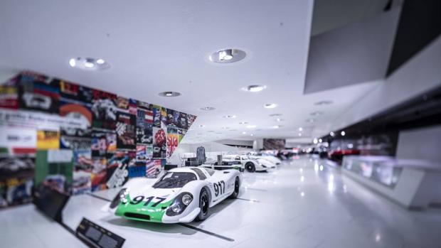 Los colores de la felicidad, una exposición que celebra los 50 años del Porsche 917