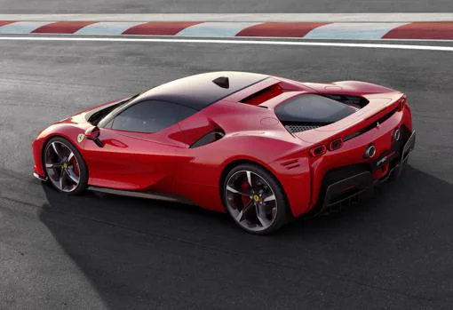 SF90 Stradale: 1.000CV para el primer híbrido enchufable de Ferrari
