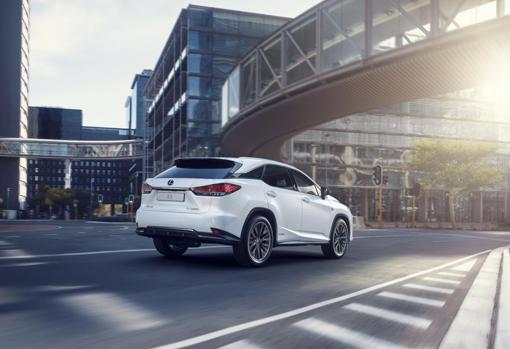 Nuevo Lexus RX 450h: elegante, dinámico y más funcional con hasta 7 plazas