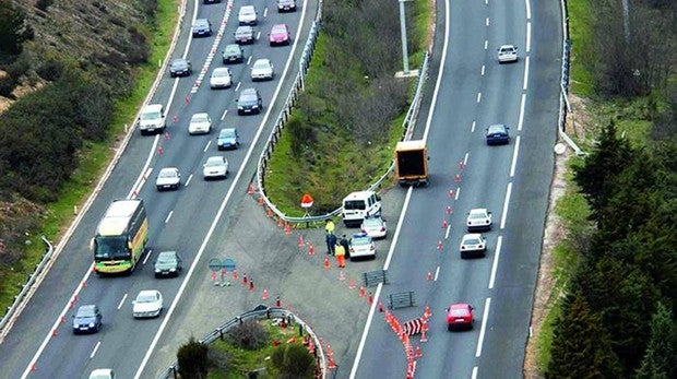 Cómo se circula por los carriles reversibles