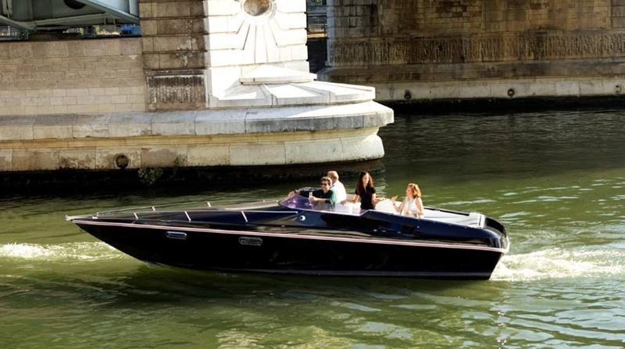 Black Swan, el primer barco de pasajeros 100% eléctrico equipado con baterías de segunda vida