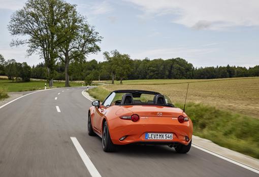 MX-5 30 aniversario, un homenaje a la altura para el roadster más vendido del mundo