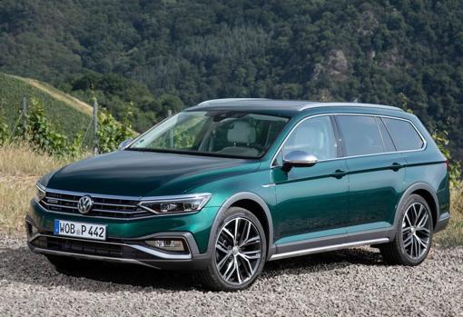 Volkswagen Passat 2020: mejoras en tecnología e hibridación