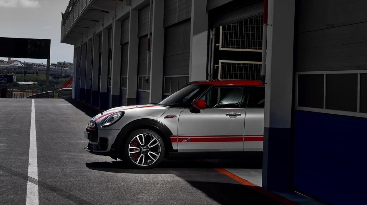 Mini Countryman y Clubman JCW: extraordinaria potencia y elasticidad en cualquier asfalto