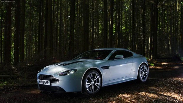 Aston Martin lanzará una edición limitada del V12 Speedster