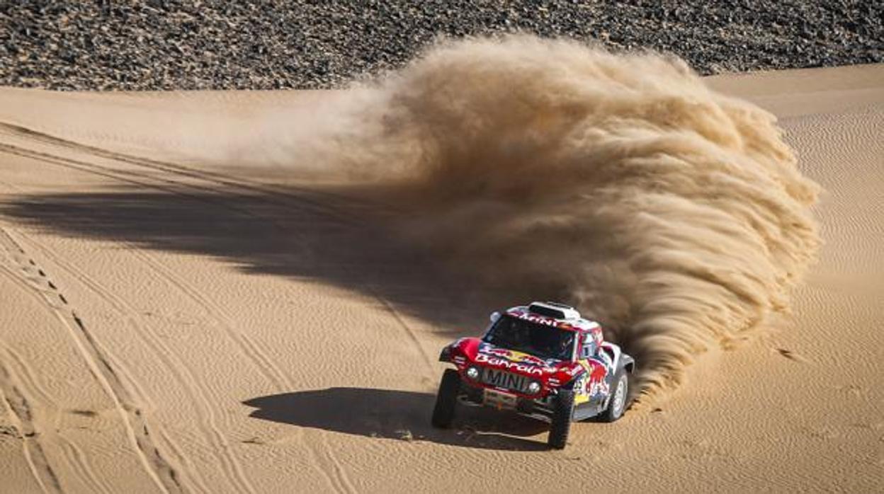 El X-raid Mini JCW Buggy de Carlos Sáinz y Luca Cruz en el Dakar 2020