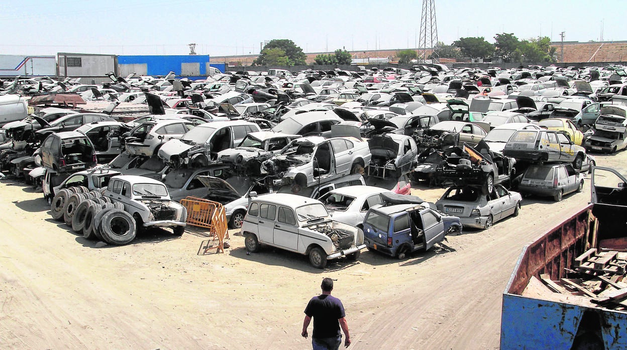 La DGT lanza una ofensiva contra el fraude de las bajas temporales de vehículos