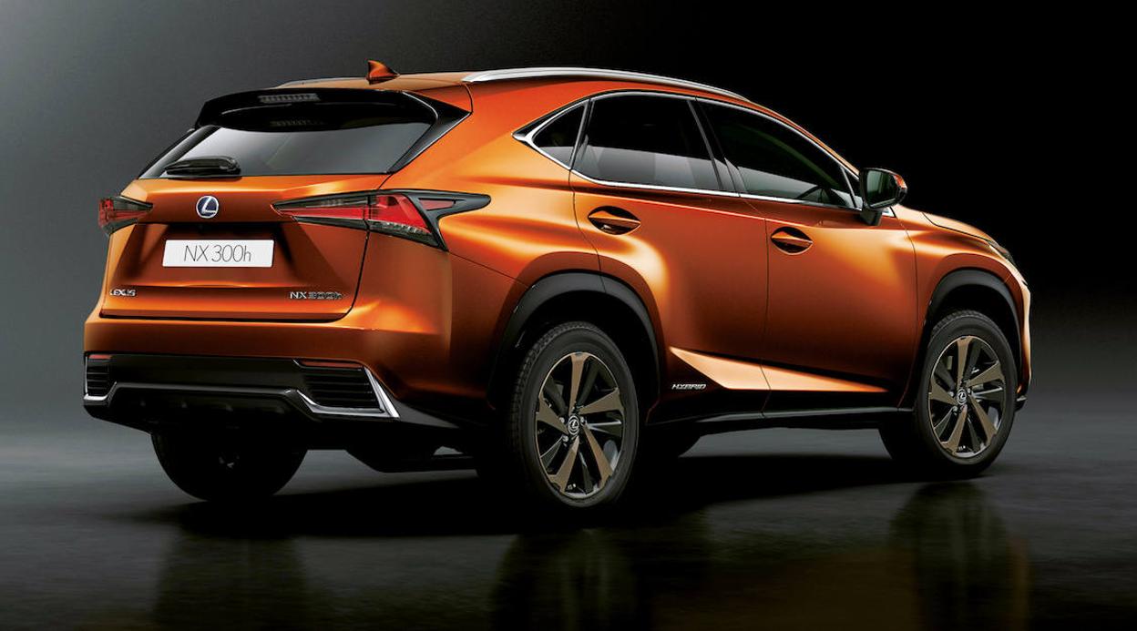 Lexus dota de más equipamiento a su nueva gama NX 300h