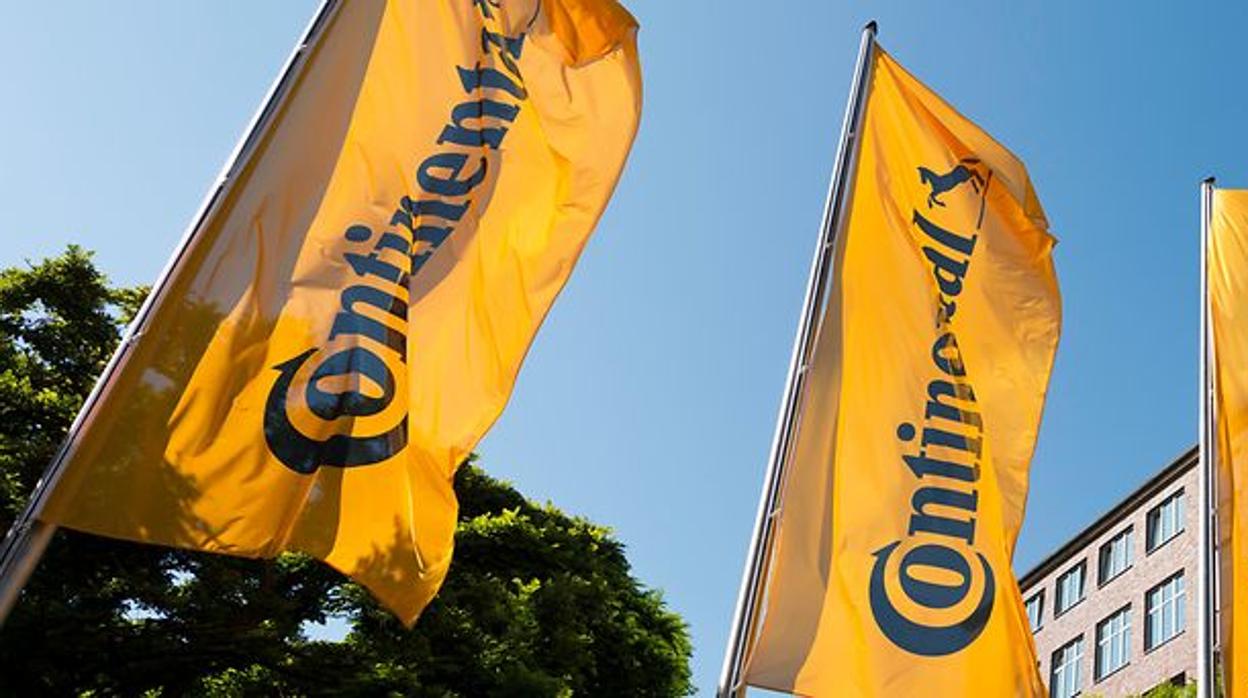 Directivos de Continental renuncian voluntariamente al 10% de su salario de abril para apoyar a su plantilla