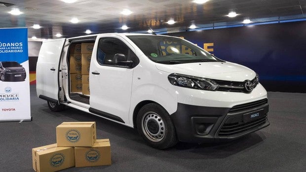 Toyota España recoge 10 toneladas de alimentos para los afectados por el Covid-19