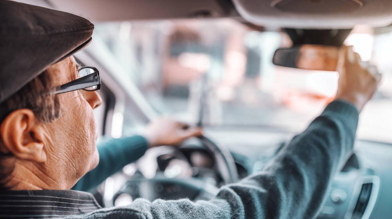 Señales por las que deberías dejar de circular con el coche