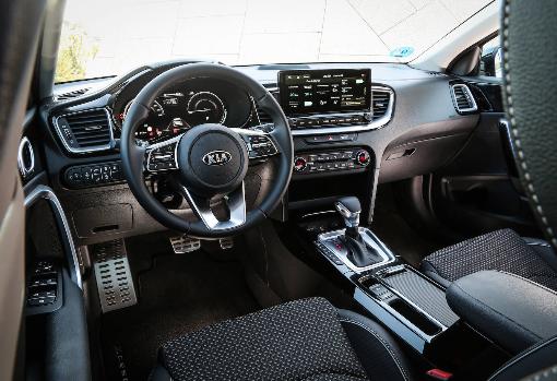 El Kia XCeed estrena versión híbrida enchufable y evoluciona diseño y funcionalidades