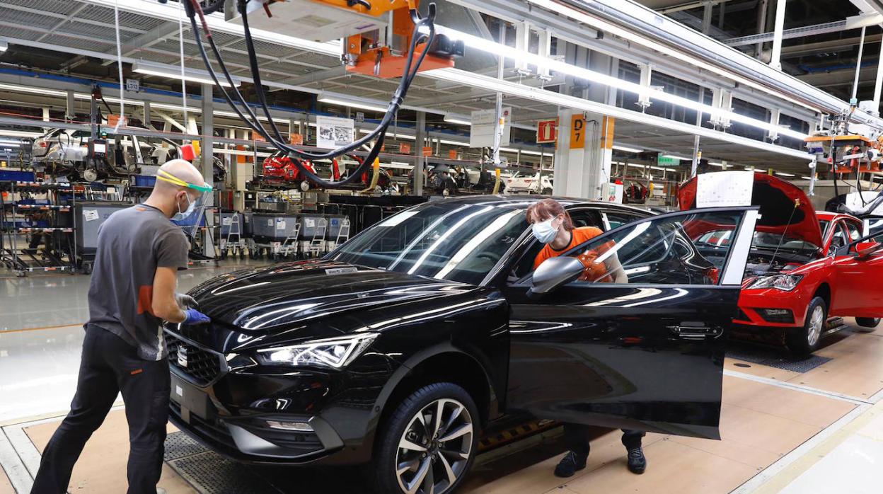 Solo el 0,59% de los vehículos fabricados en España en 2019 fueron eléctricos