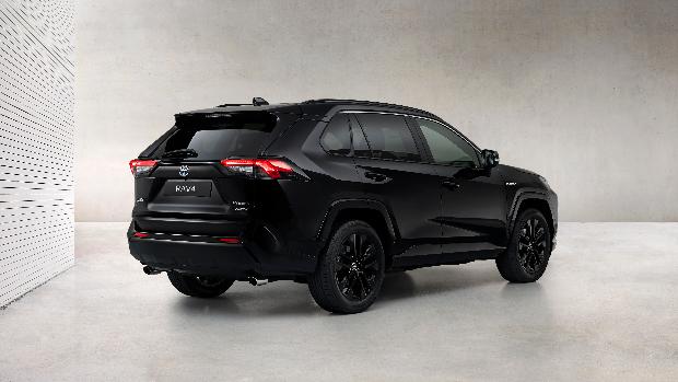 Toyota viste de negro su nueva edición especial del Rav4