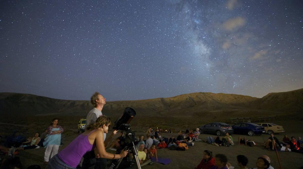 Lluvia de estrellas 2020 al aire libre