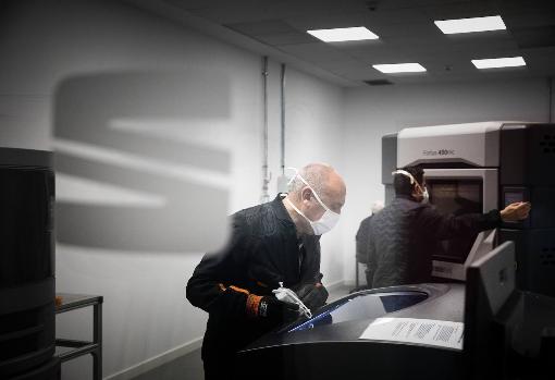 Así trabaja la única «fábrica de sueños» del automóvil en España