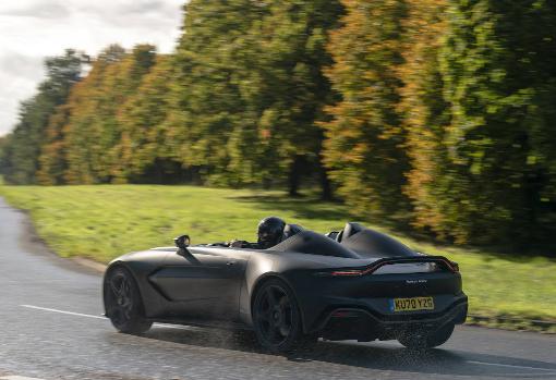 Primeras imágenes del Aston Martin V12 Speedster: limitado a 88 unidades