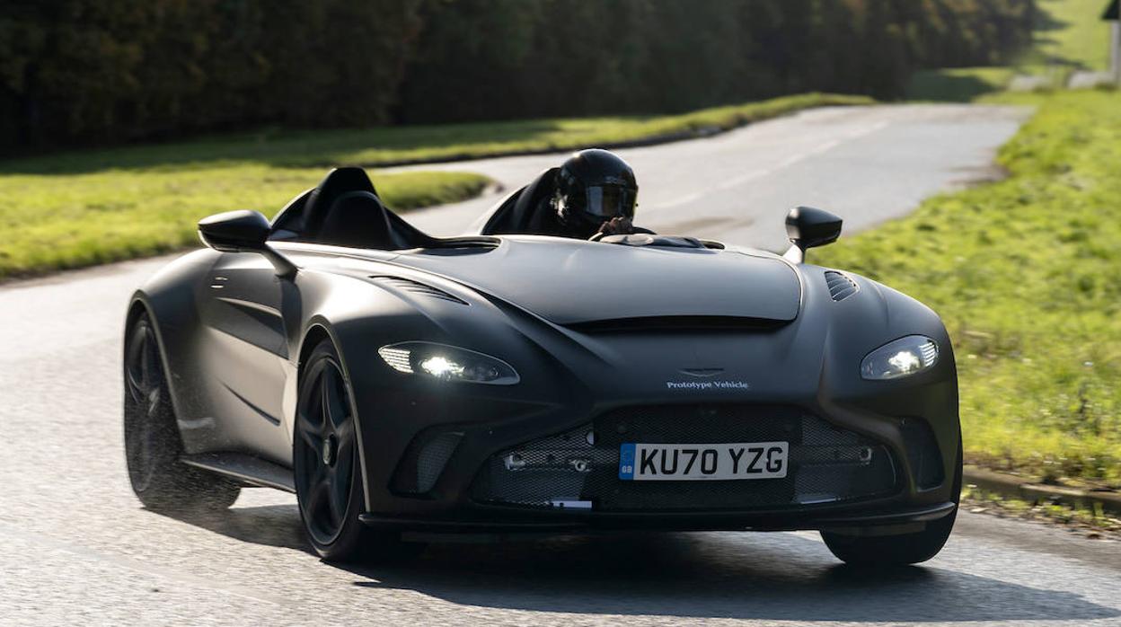 Primeras imágenes del Aston Martin V12 Speedster: limitado a 88 unidades