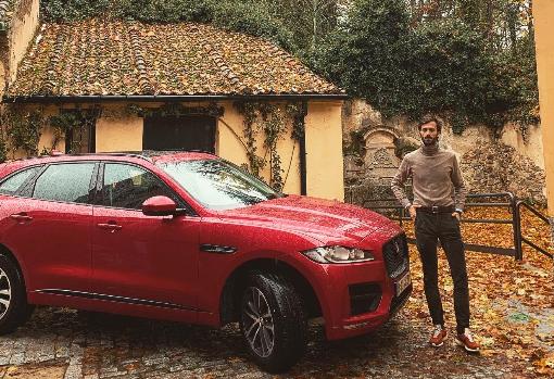 El coche de Enrique de Solís: «Encender un motor es un placer que disfruto fuera y dentro de autopista»